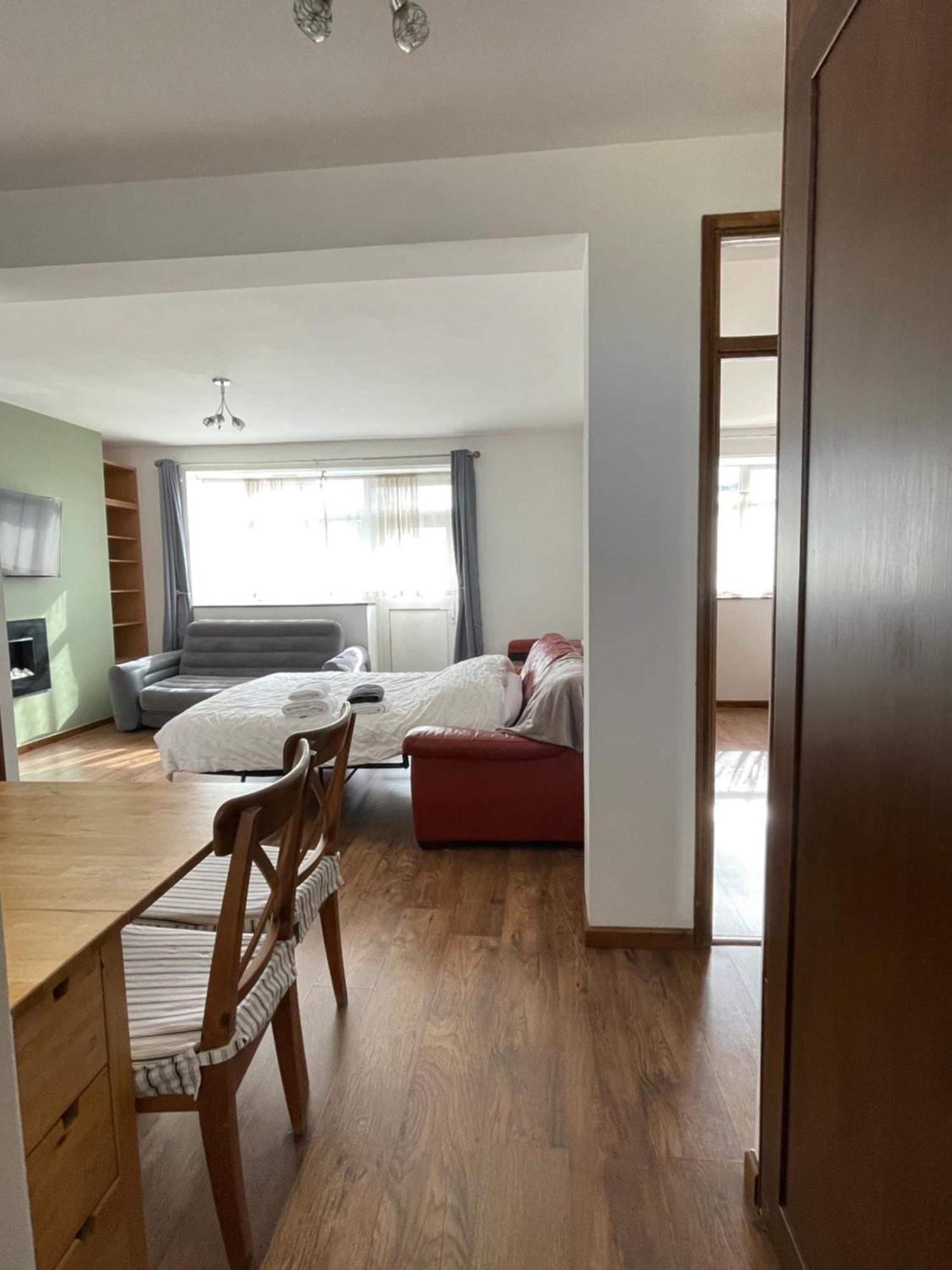 2 Bedrooms 2 Stations London Exterior foto