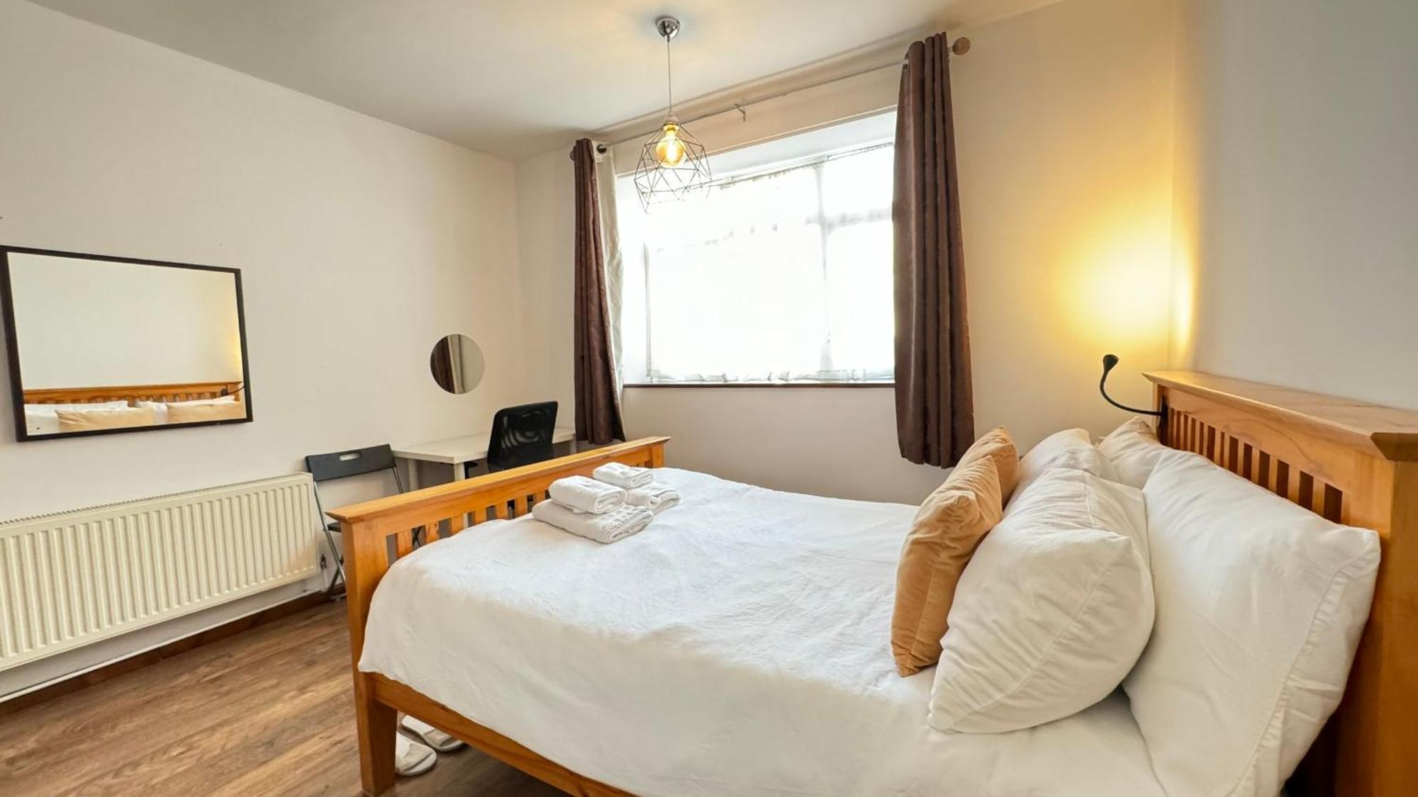 2 Bedrooms 2 Stations London Exterior foto